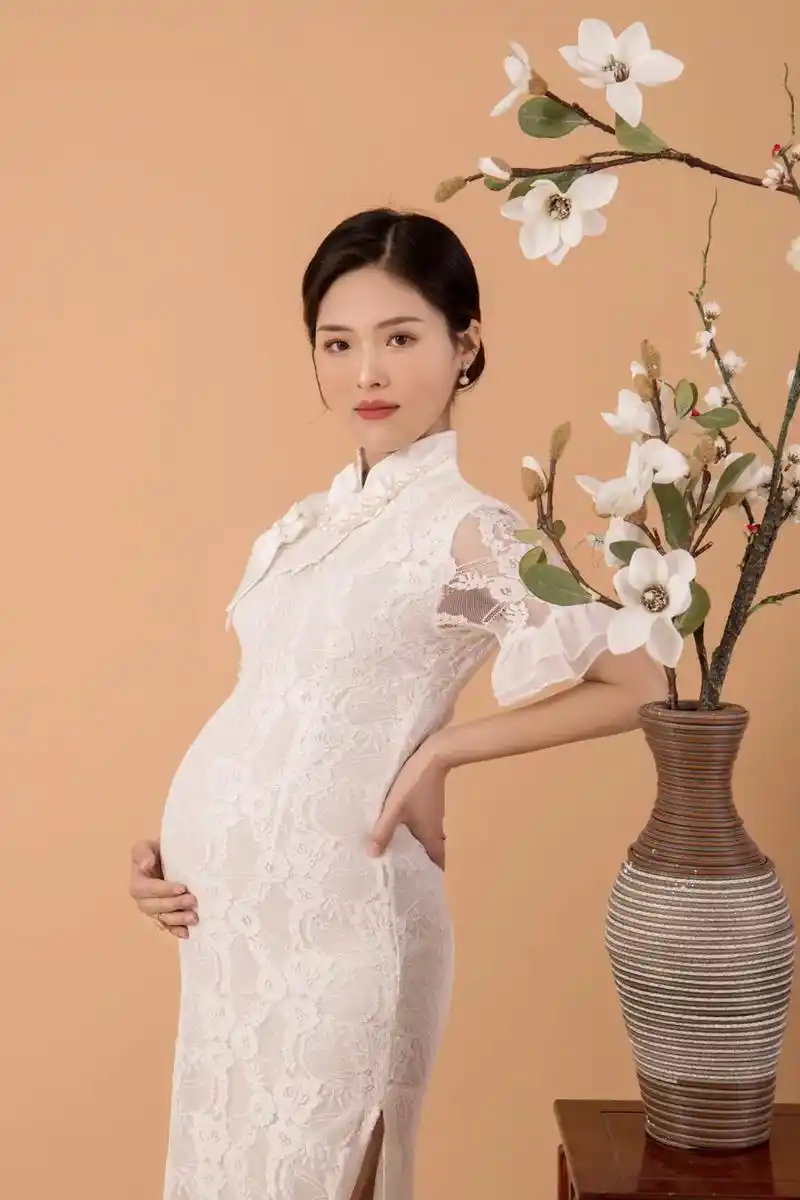 迟来的孕妇照 孕妇照的意义不在于几张照片,而是送给十月艰辛 - 抖音