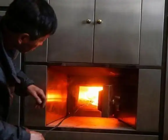 火葬场真的能把人烧成灰吗工作人员说出实情原来大家都被骗了