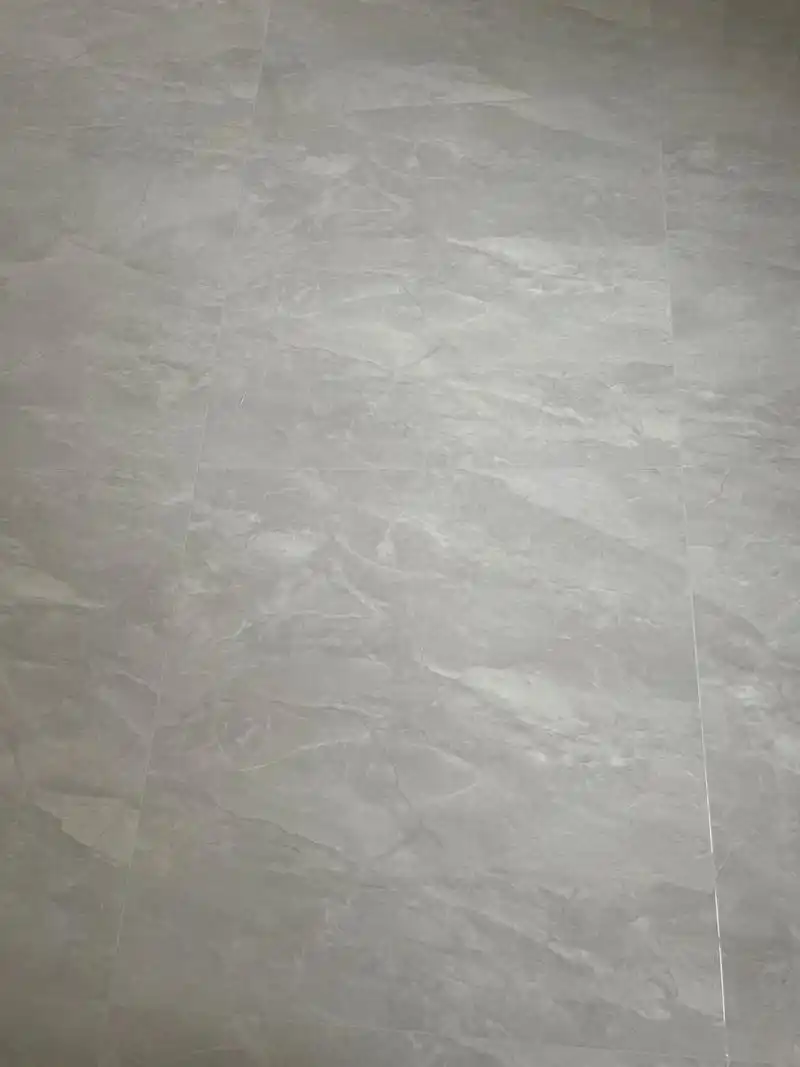 云石灰美缝 一开始那个纠结啊,云石灰和亚浅灰二选一…简直纠结的睡不