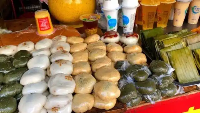 广西南宁旅行,这种2元一个的特色小吃,据说是当地人最爱吃美食