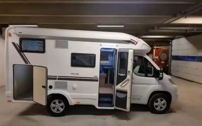 06超级房车外观酷炫内饰温馨,你心动了吗?93