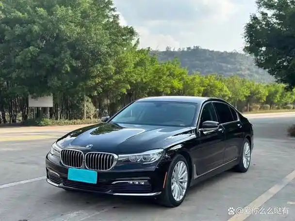20多万18年宝马740非常豪华舒适轿车开着真是奢华享受