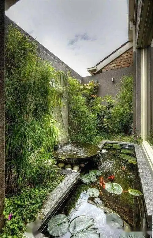 收藏实用又美观40款有设计感的鱼池庭院案例