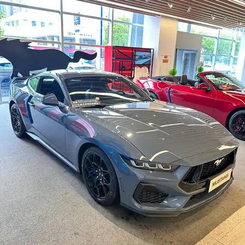 长超4米8 软顶敞篷,配曲面双联屏|新车|跑车|肌肉车|敞篷车|福特野马