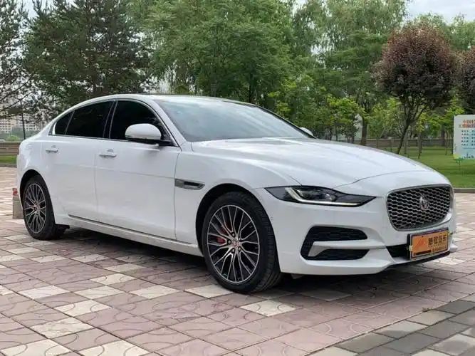 兰州2020年10月捷豹xel2020款20t250psse科技优雅版白色手自一体