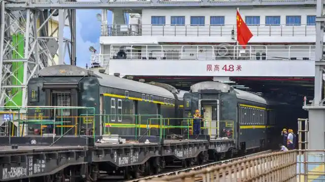 明明琼州海峡没有桥也没有隧道,那火车是怎么过海到海南的