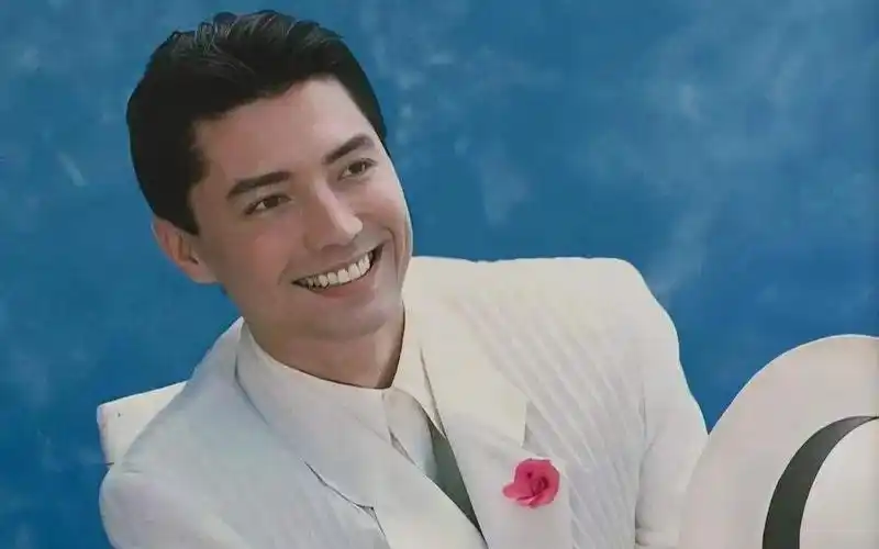 【尊龙】原来龙猫笑可以如此迷人