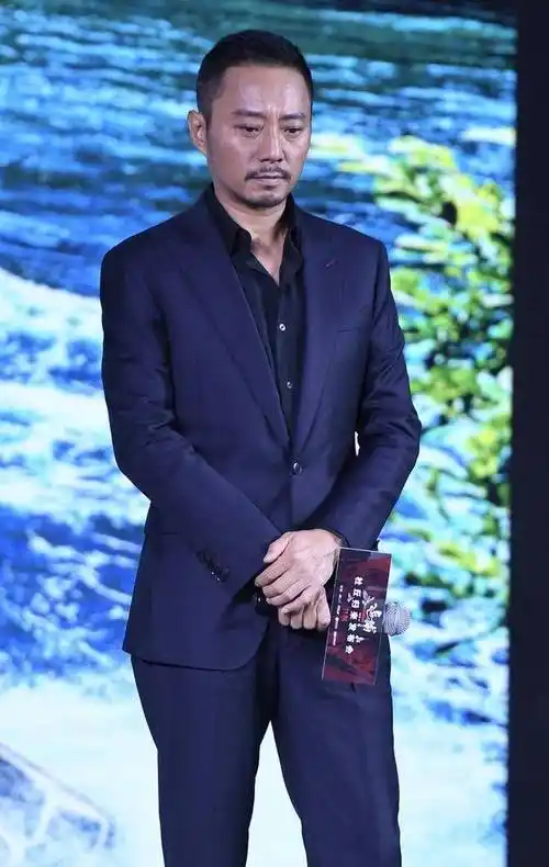 专访张涵予:从幕后的配音员,再走上前台当演员_什么_张英_电影