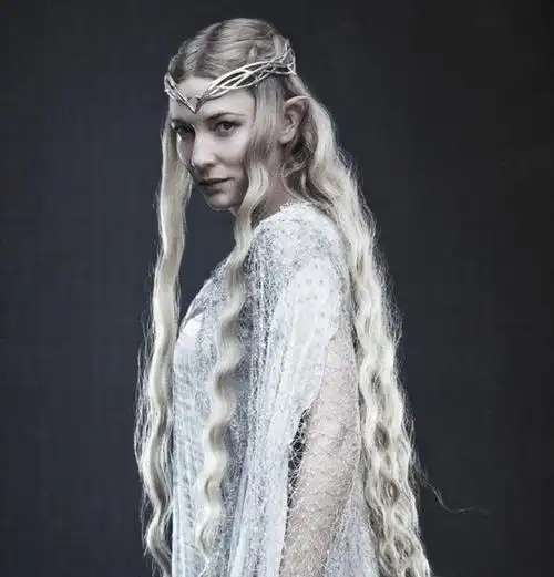 p>凯兰崔尔,小说《 a target="_blank" href="/item/精灵宝钻