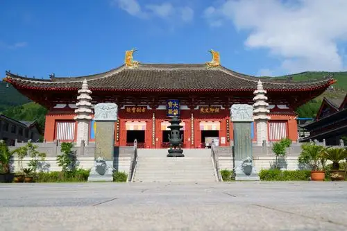 游览五台山竹林寺