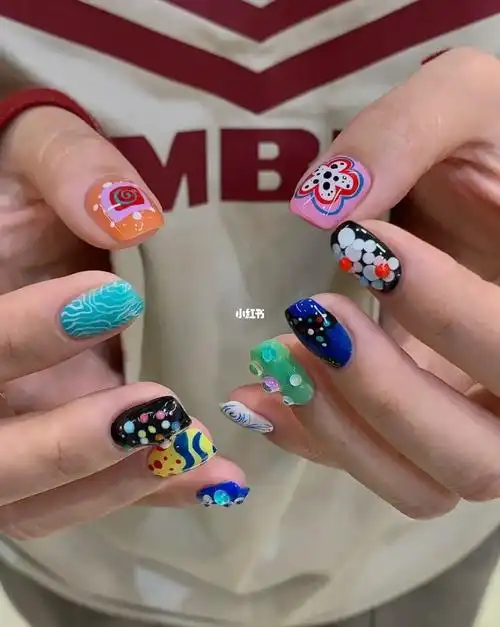 泰国土酷风美甲花花世界迷人眼