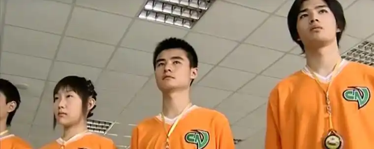 《火力少年王》是由广州奥飞文化传播有限公司出品励志剧系列,真人版