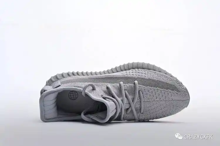 阿迪达斯椰子太空灰 adidas yeezy 350v2 boost space ash 运动鞋