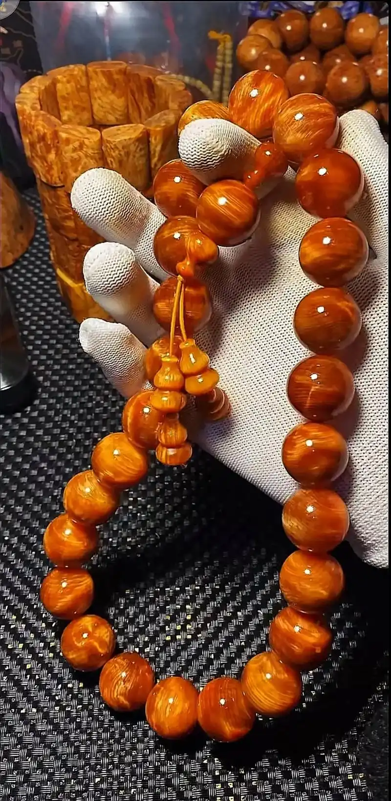 琥珀木手串 - 抖音