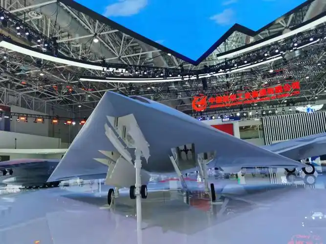 攻击-11无人机:"颜值即战斗力"_腾讯新闻