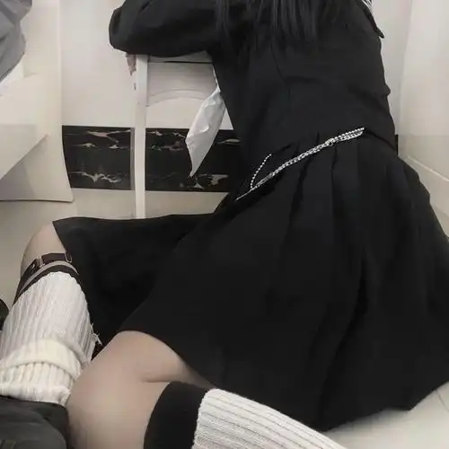 2021女生半身头像jk制服