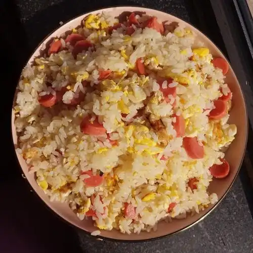 可爱多鱼做的火腿蛋炒饭