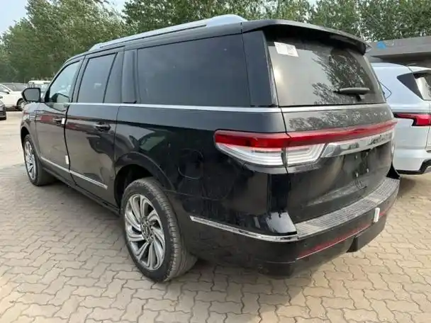 2024款林肯领航员 3.5t 四驱长轴现车多少钱 气场得到明显放大