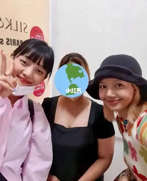 lisa和minnie最新合照