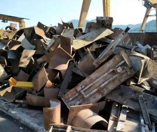 废钢回收##废铁回收#废钢回收是指将废旧钢铁制品进行回收,分拣,加工