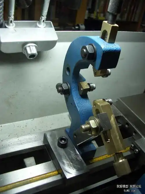 跟刀架改中心架两用