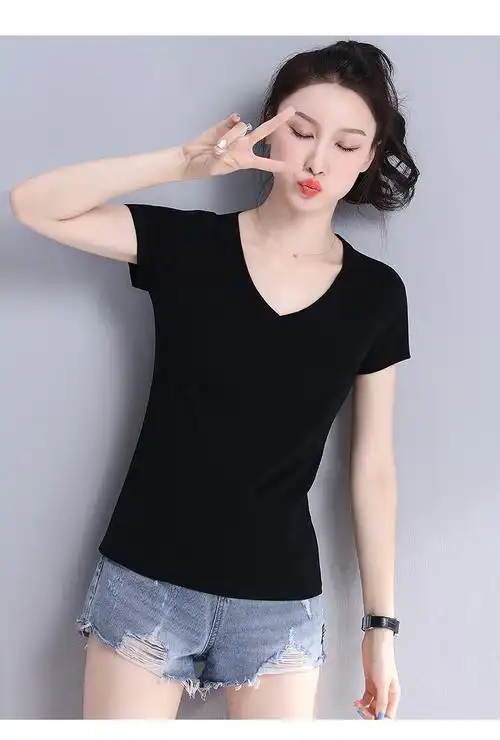 纯黑色v领t恤女短袖修身夏女装2021新款潮体恤紧身上衣黑色短款