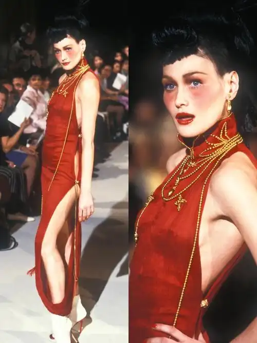 christian dior fw199778#秀场  #dior  #海盗爷  #中国风