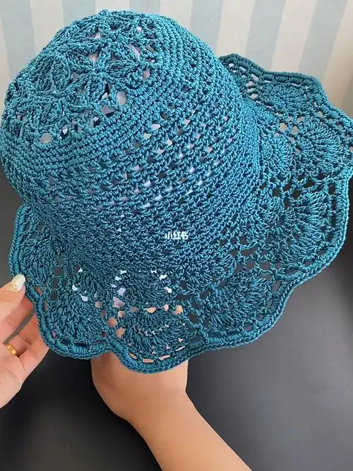 等我更教程哦#钩针教程  #钩针编织  #夏凉帽钩织  #手工编织