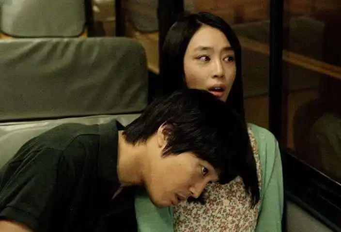 人跟鬼居然可以和谐相处,还帮鬼完成他们的愿望,真是稀奇!