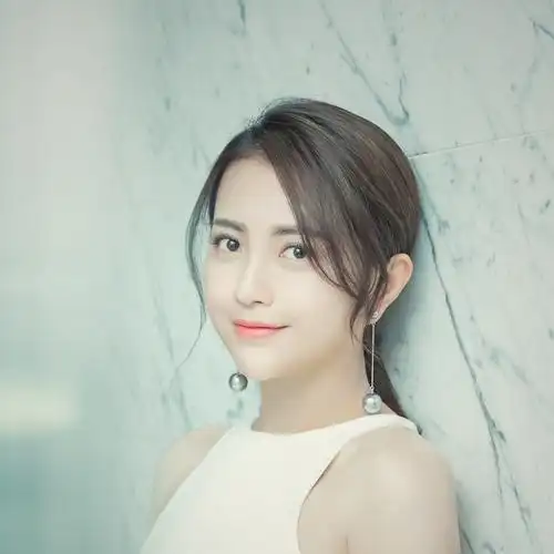 票数:303人气:999投票包文婧个人资料详细资料>别名:装文静,性别:女