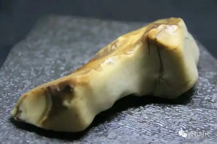 你知道最近很流行的泥石是什么吗