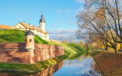 涅斯维日城堡建筑风景桌面壁纸