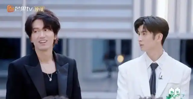 张云龙言承旭互相吹捧网友合体做旭龙cp吧