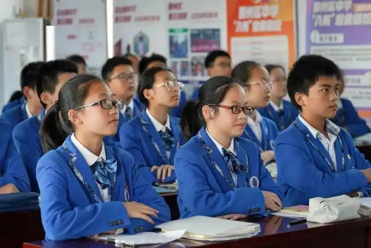 不忘初心反对邪教鄞州区反邪教警示教育活动走进姜山镇中学