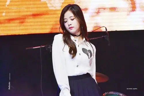 blackpink 金智秀(jisoo) - 堆糖,美图壁纸兴趣社区