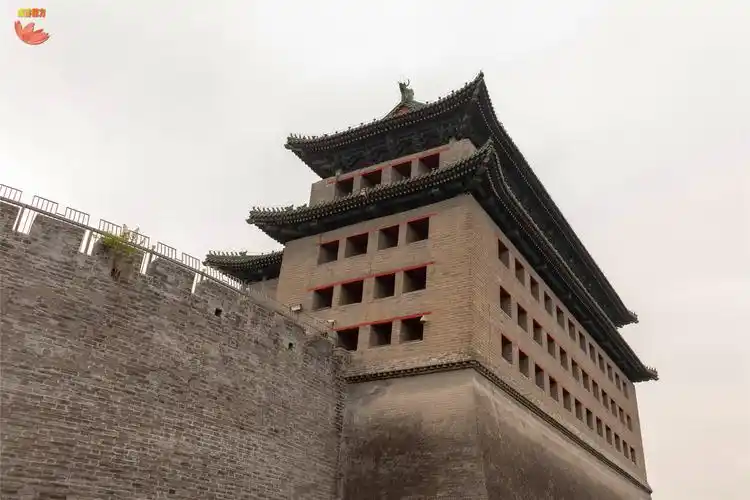 古都北京仅存三座城门之一,内城九座城门之一,已有五百年历史