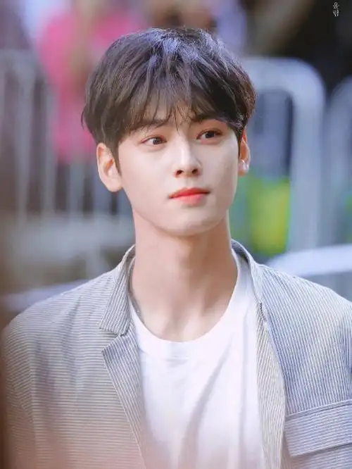 车银优必存的一组图