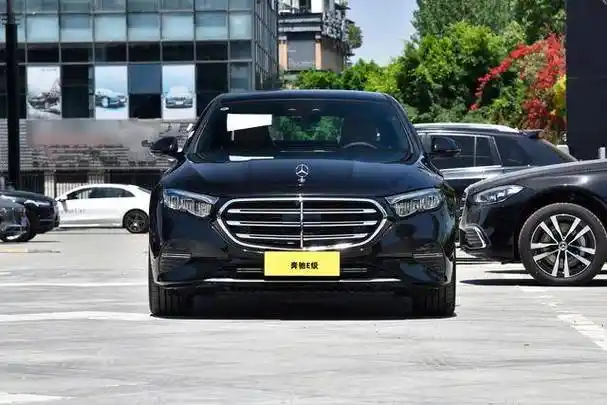 新款奔驰e级上市,降价1800元/取消行车记录仪,售价44.