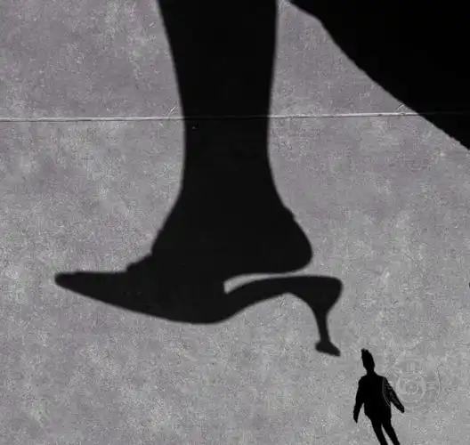 中国摄影网签约摄影师袁晓娇《影子造梦集》