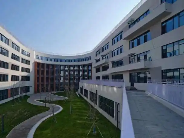 北京教科院通州区第一实验小学杨庄校区——校园设计的诗意表达