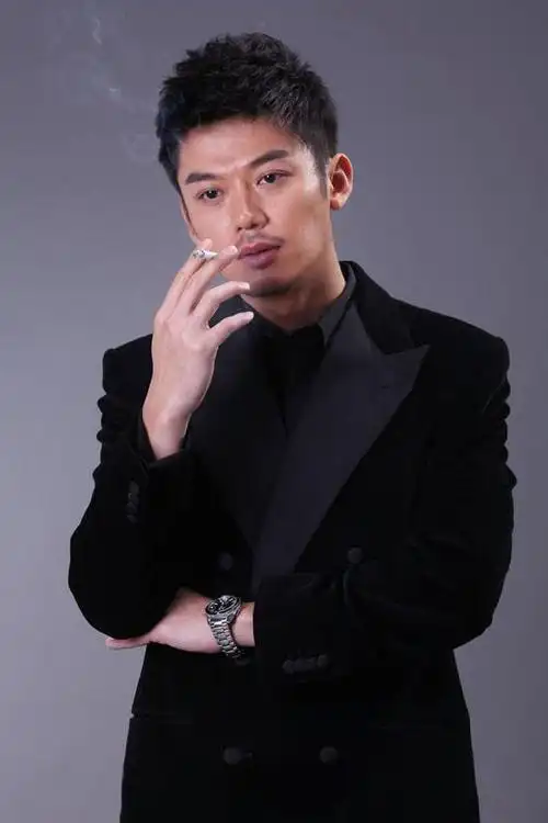 芦芳生_演员_作品_个人资料_简历_生日_经历_八卦_留言 - 酷乐米