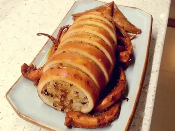 猫小笨做的鱿鱼饭