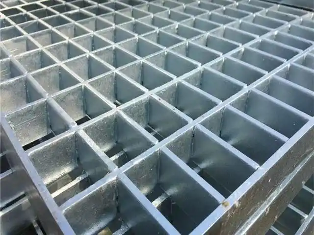 压焊镀锌钢格板的介绍