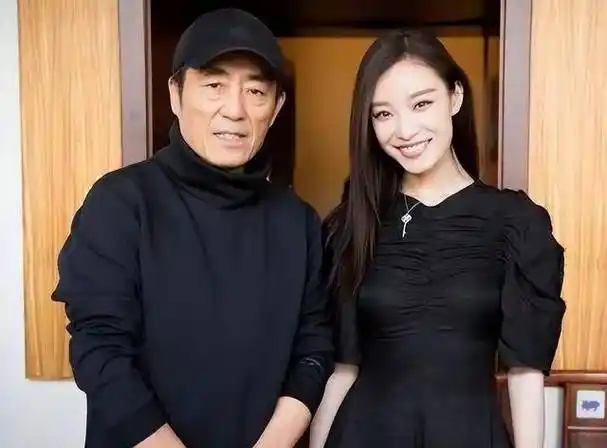 原创倪妮旧恋情被扒男女通吃自降身段与李宇春冯绍峰井柏然传绯闻