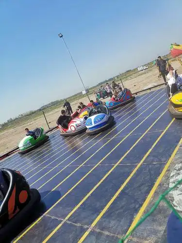 碰!碰!适合各个年龄段的碰碰车,挑战对手,无限欢乐!