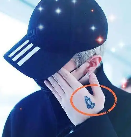 同样有纹身范丞丞的佛系蔡徐坤的精美而黄明昊的绝对是大佬