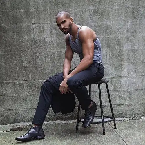 原创完美的法国黑人男模pierreabena我觉得是我的真命天子