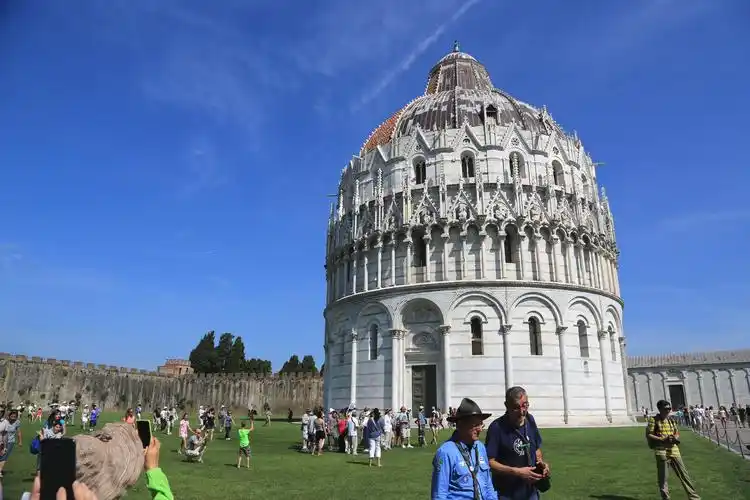 欧洲现代文明与人文游-意法瑞三国-看图说话(1)