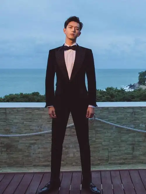 李现这次是不是要爆了?一口气追完了《亲爱的,热爱的》所有的更新