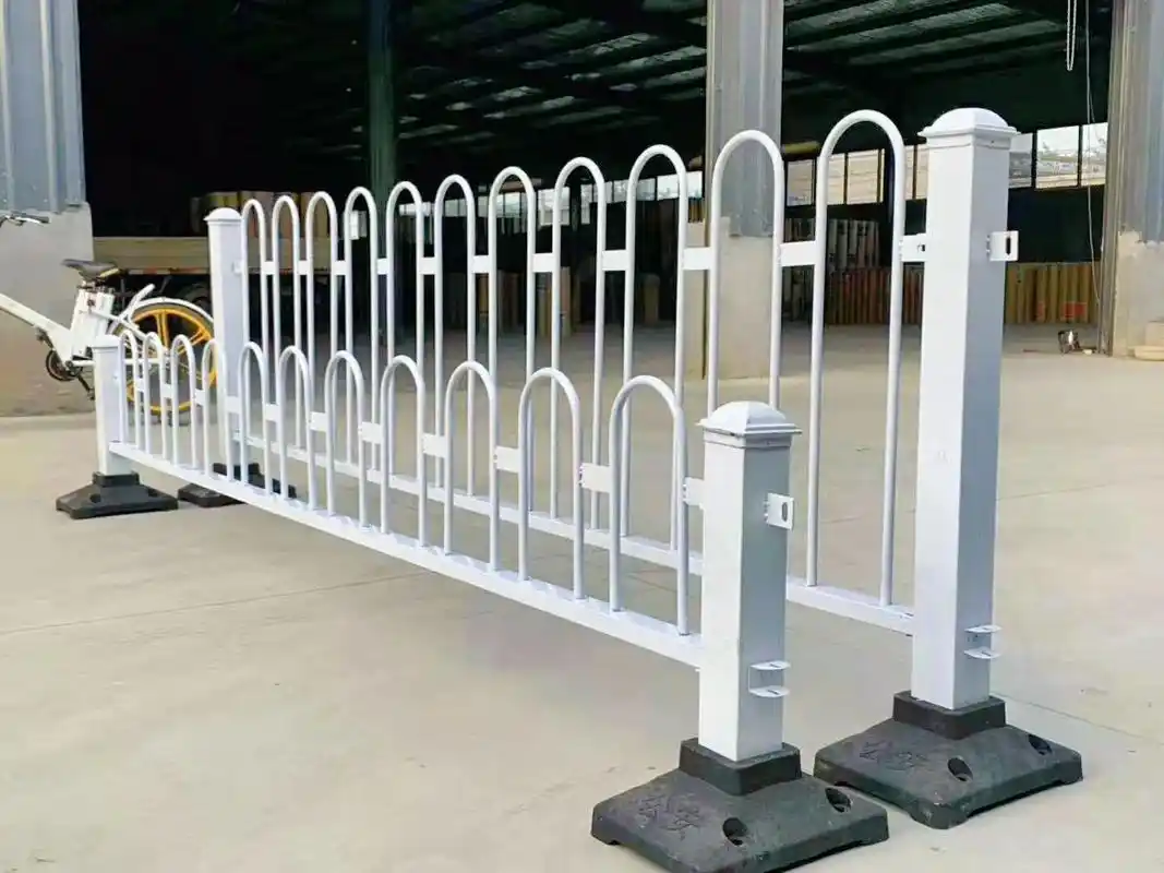 道路护栏a京式道路隔离护栏a道路护栏厂家